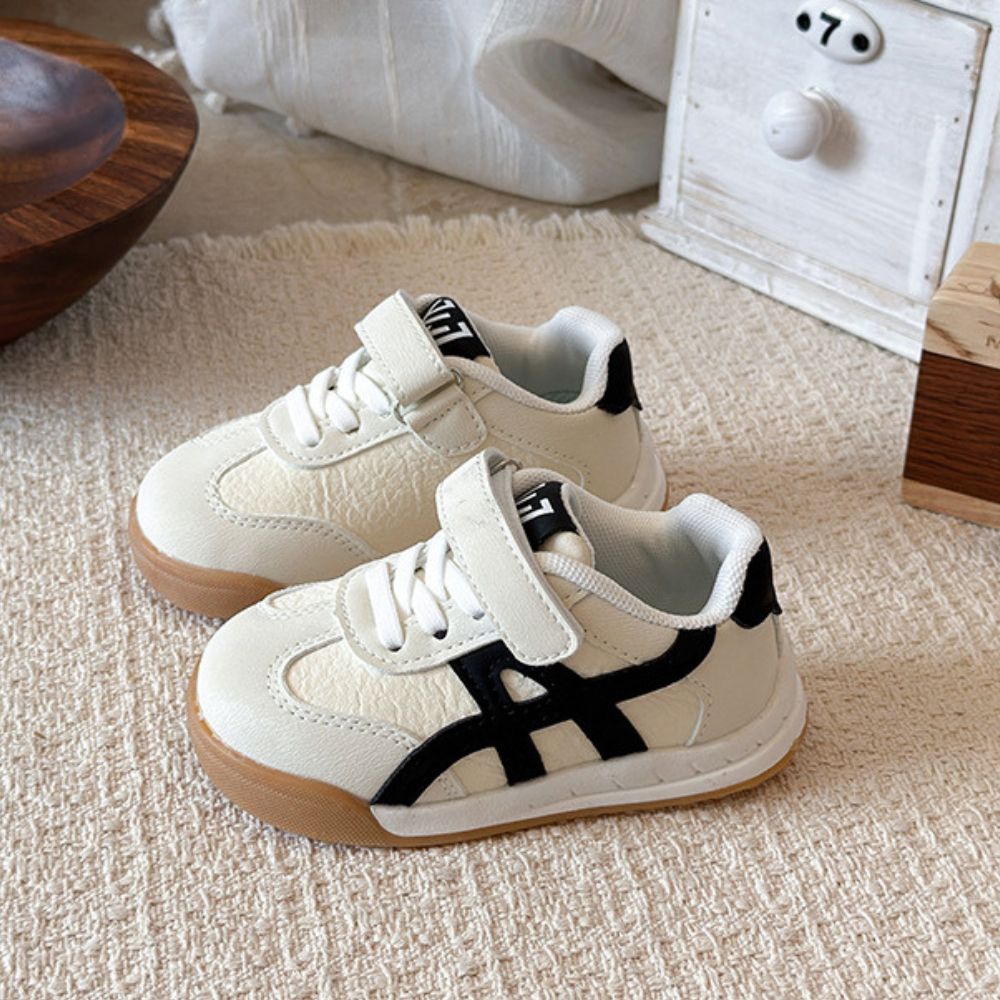 Little Trendsetter Sneakers