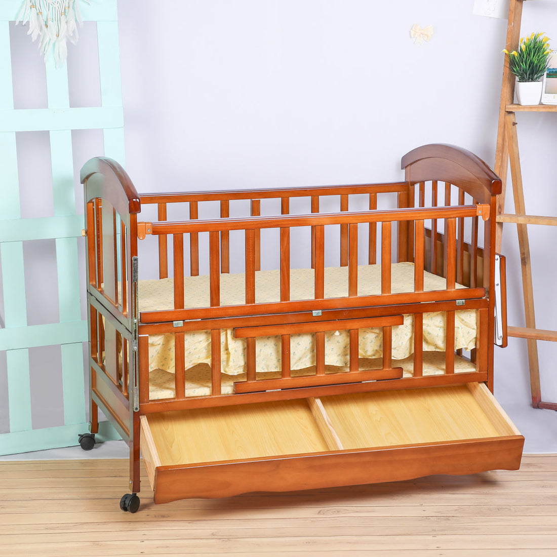 Wooden Cot